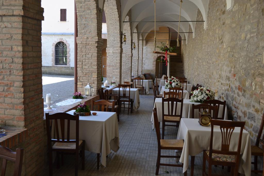 أمبيرتيدي Agriturismo Montecorona المظهر الخارجي الصورة